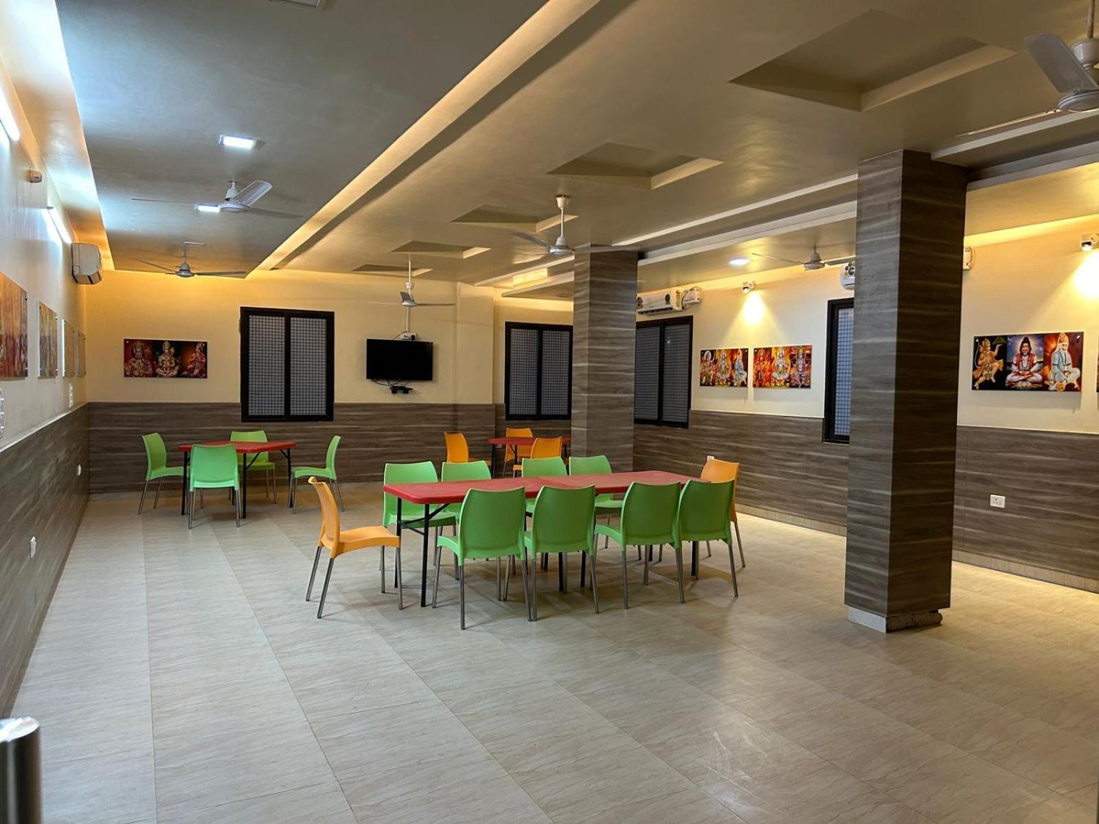 Shanti Niketan Salasar Juliāsar エクステリア 写真